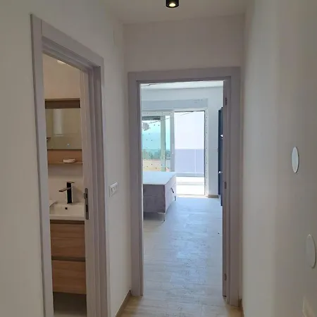 M&M Luxury Apartments *