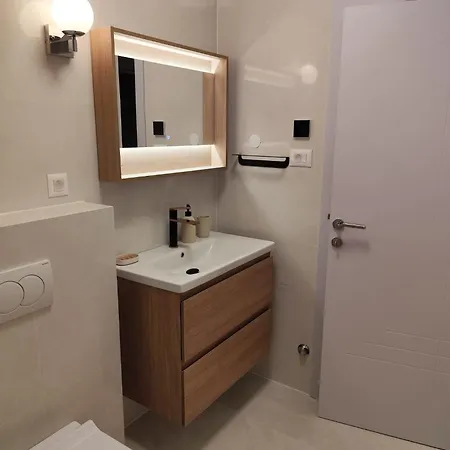 M&M Luxury Apartments *