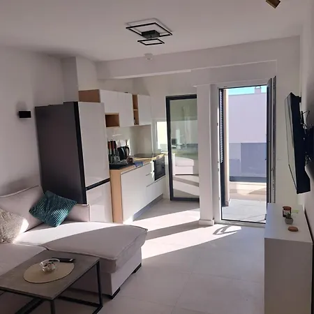 M&M Luxury Apartments * Petrcane