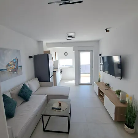 M&M Luxury Apartments * Petrcane