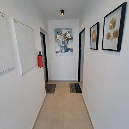 M&M Luxury Apartments Petrcane