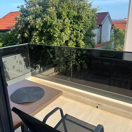 M&M Luxury Apartments