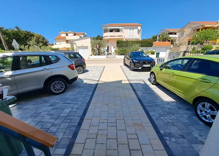 M&m Luxury * Петрчане