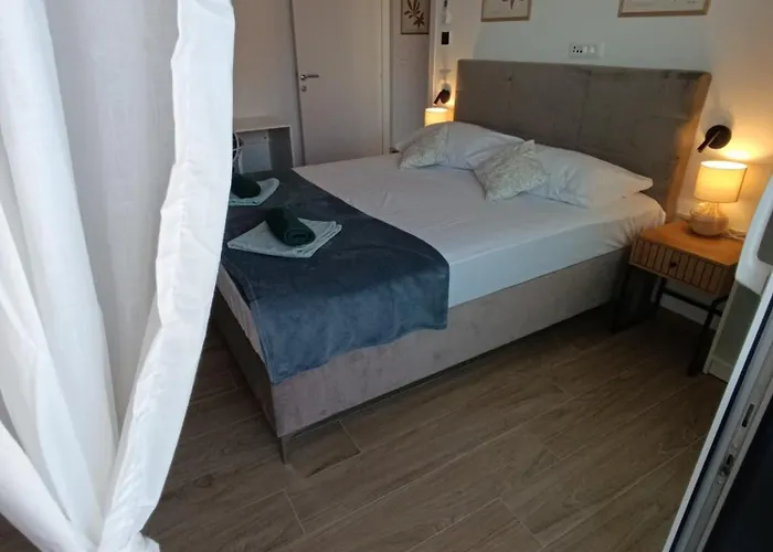 M&m Luxury Апартаменты