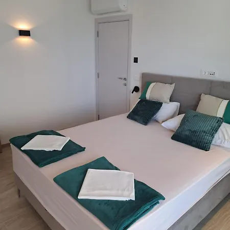 M&M Luxury Apartments Petrcane