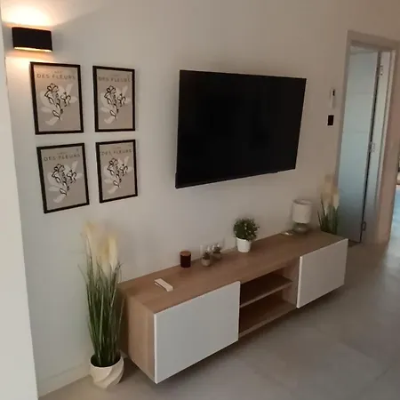 M&M Luxury Apartments *