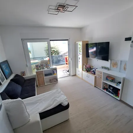 M&M Luxury Apartments * Petrcane