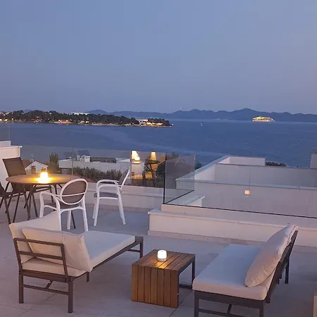 M&M Luxury Apartments